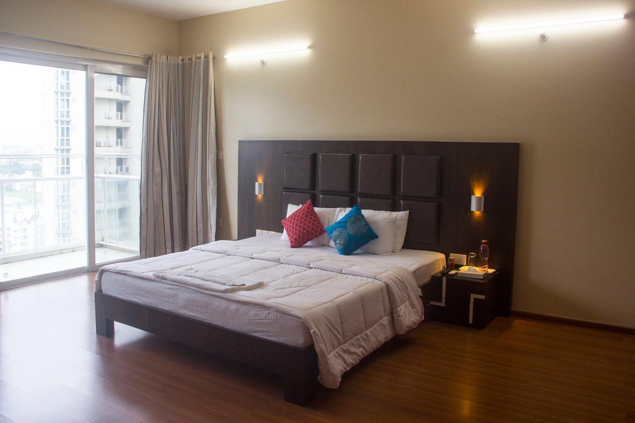 Amanora Park Town Bed and Breakfast Pune Exterior foto