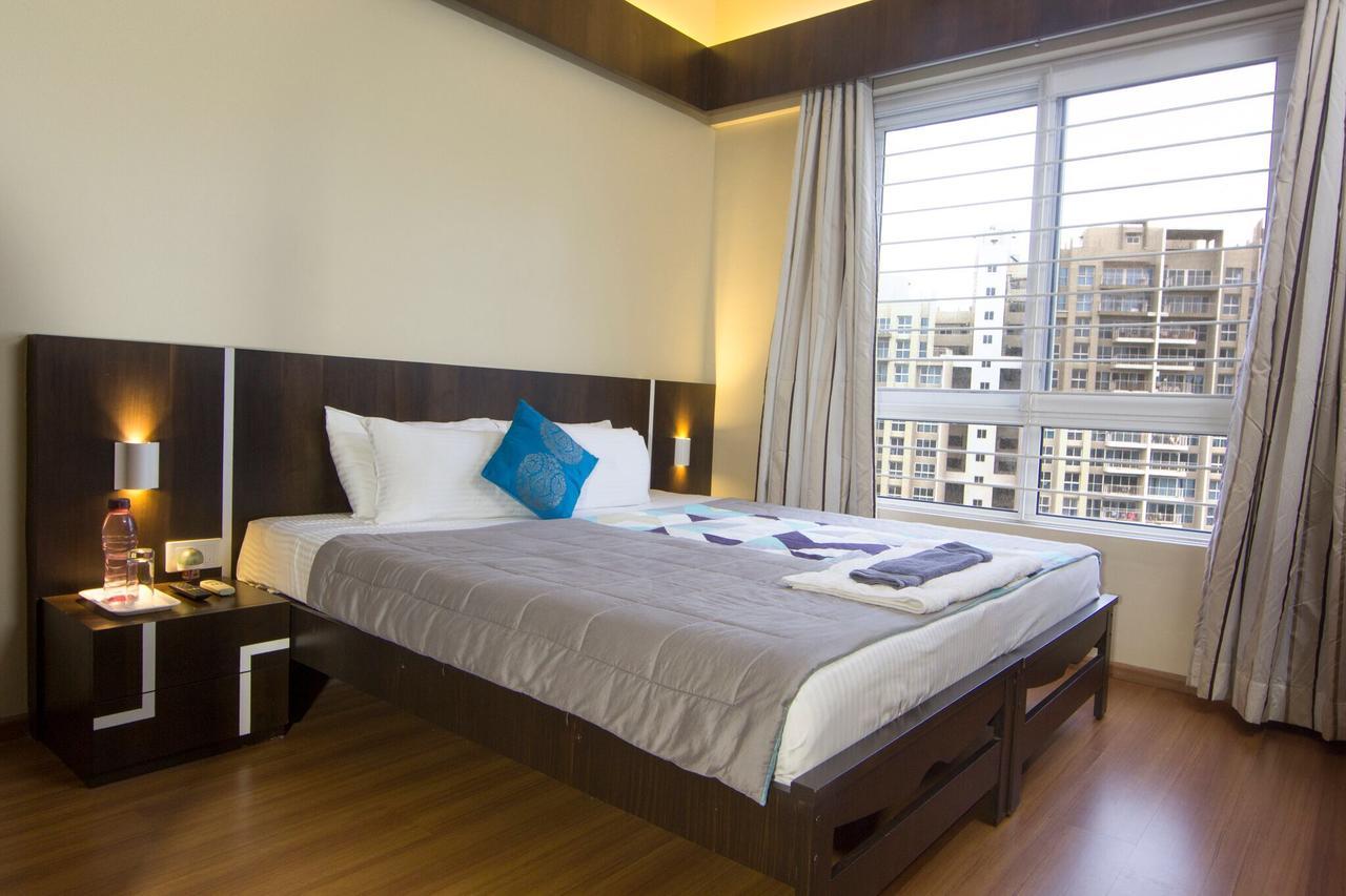 Amanora Park Town Bed and Breakfast Pune Exterior foto